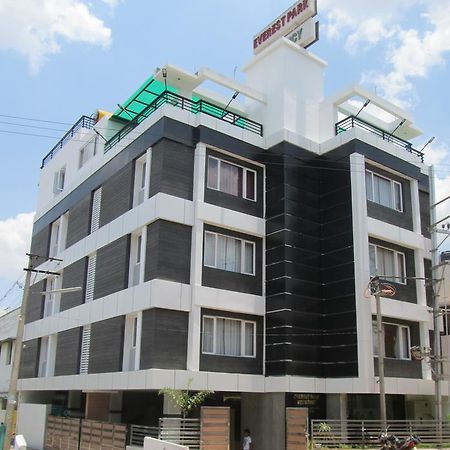 Everestparkresidency Hotel Tiruchirappalli Buitenkant foto