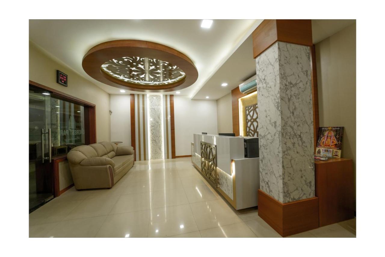 Everestparkresidency Hotel Tiruchirappalli Buitenkant foto