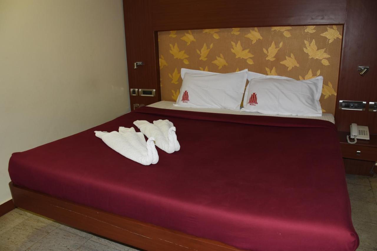 Everestparkresidency Hotel Tiruchirappalli Buitenkant foto