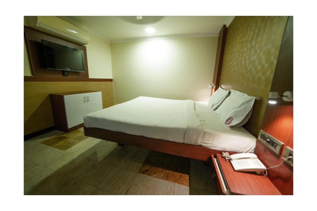 Everestparkresidency Hotel Tiruchirappalli Buitenkant foto