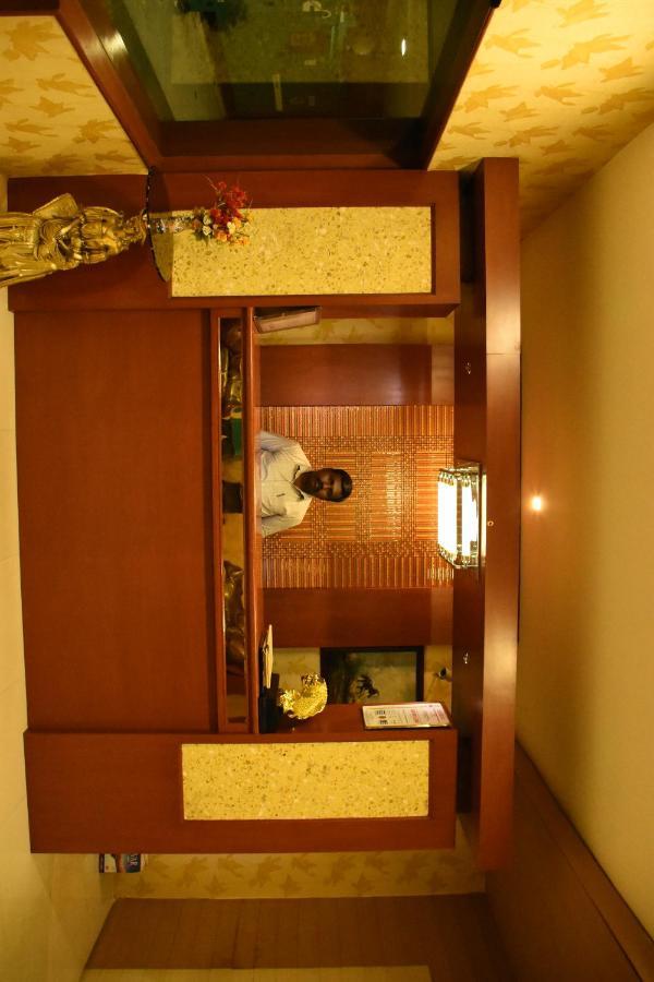 Everestparkresidency Hotel Tiruchirappalli Buitenkant foto