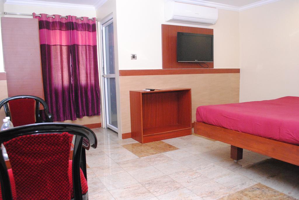 Everestparkresidency Hotel Tiruchirappalli Kamer foto